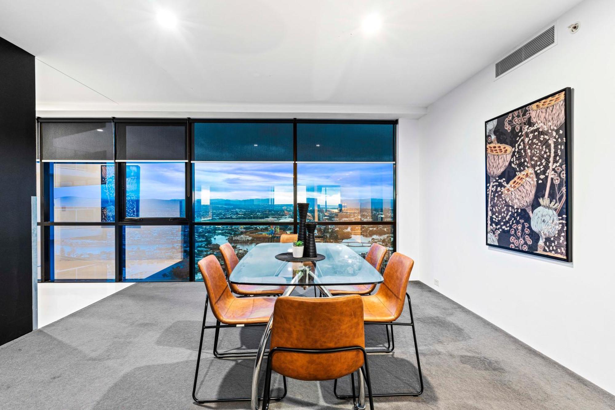 Circle On Cavill - Self Contained & Privately Managed Apartments - Wow Stay Gold Coast Kültér fotó