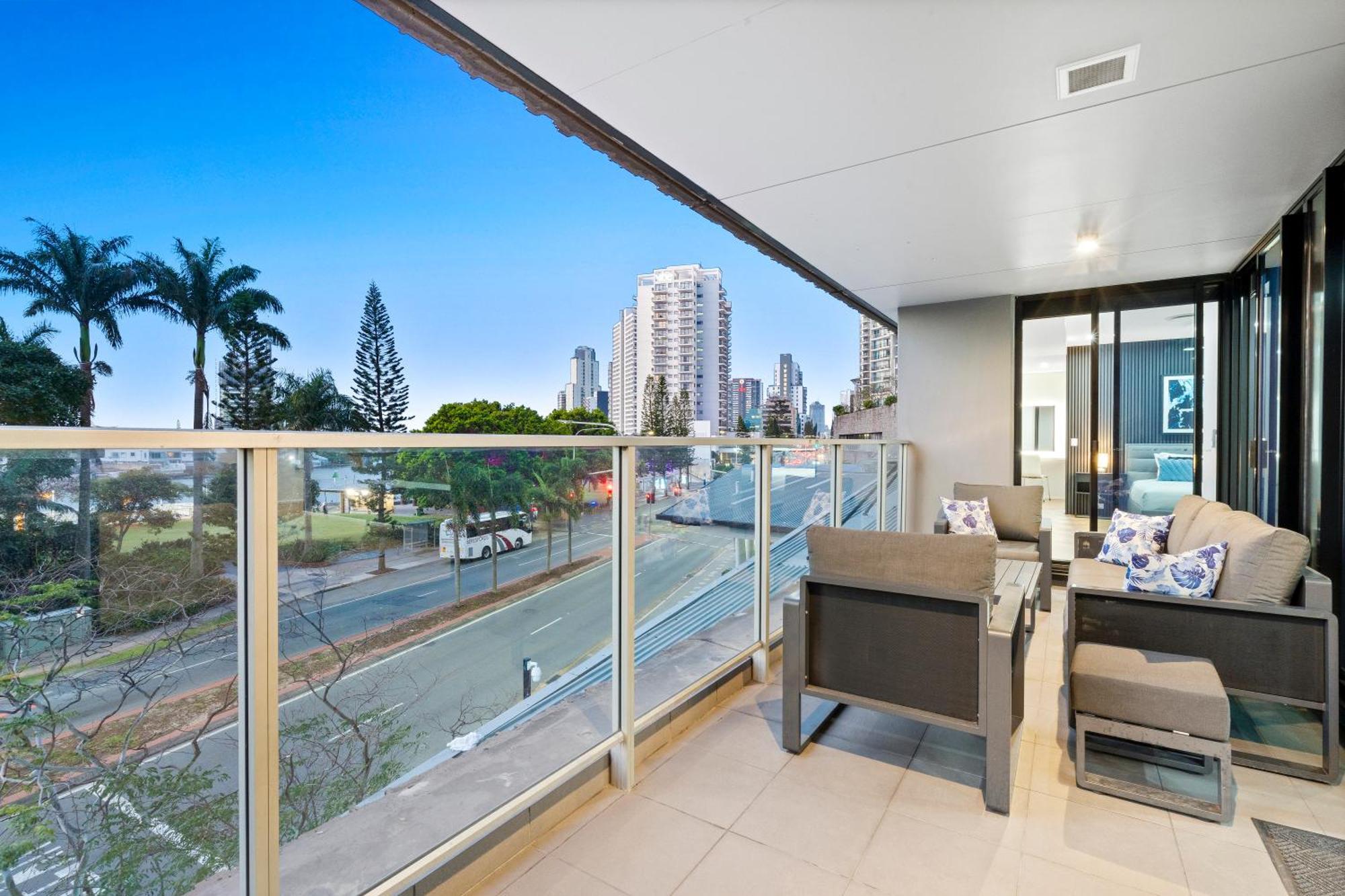 Circle On Cavill - Self Contained & Privately Managed Apartments - Wow Stay Gold Coast Kültér fotó